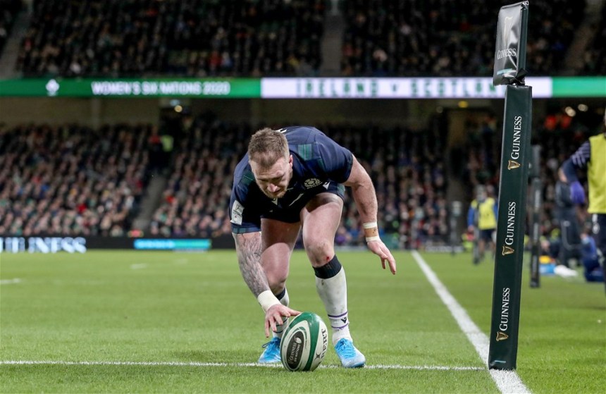 Stuart Hogg knocks the ball on at the try line 1/2/2020